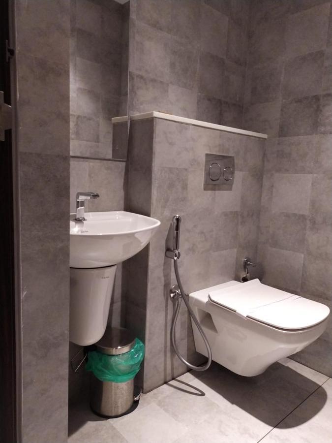 ホテル Mothimahal Residency Thrissur エクステリア 写真
